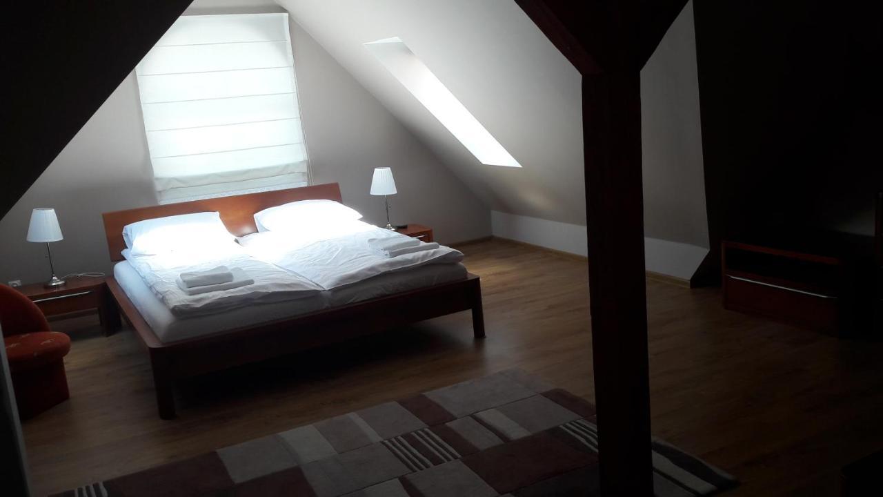 Bed and Breakfast Kamieniczka à Nidzica Extérieur photo